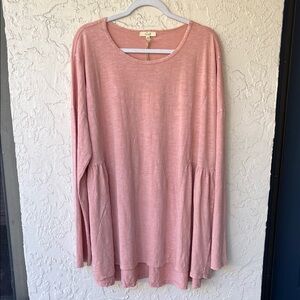 NWT Easel Mauve/Pink Scoop Neck Long Sleeve Top w/Waistline Ruffle & Hi-Lo Hem